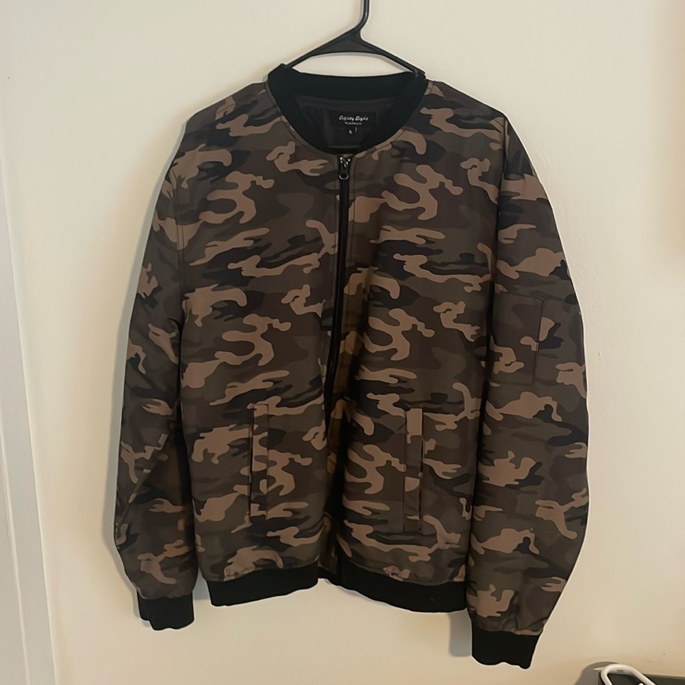 Men’s camo bomber jacket